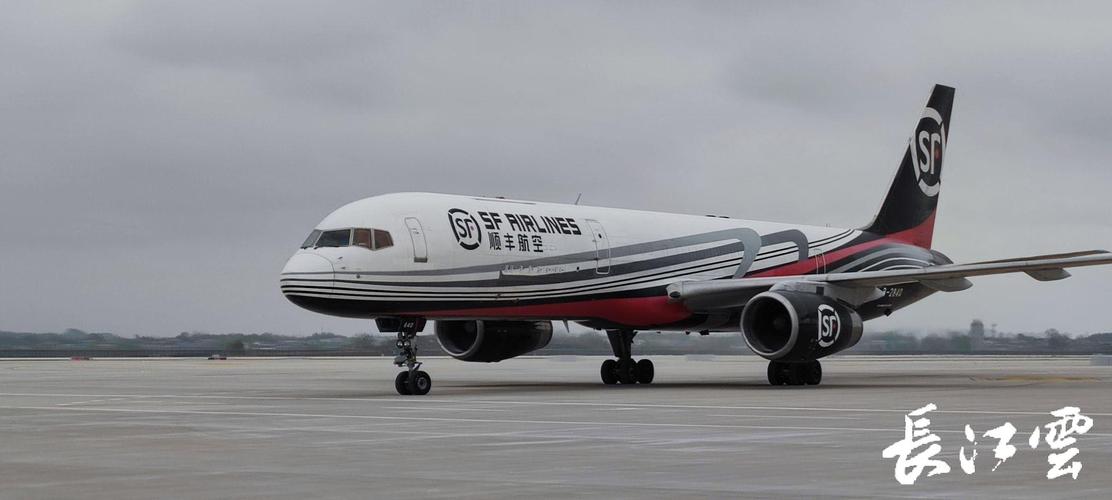 貨運客機有幾個人開貨運客機有幾個人開的