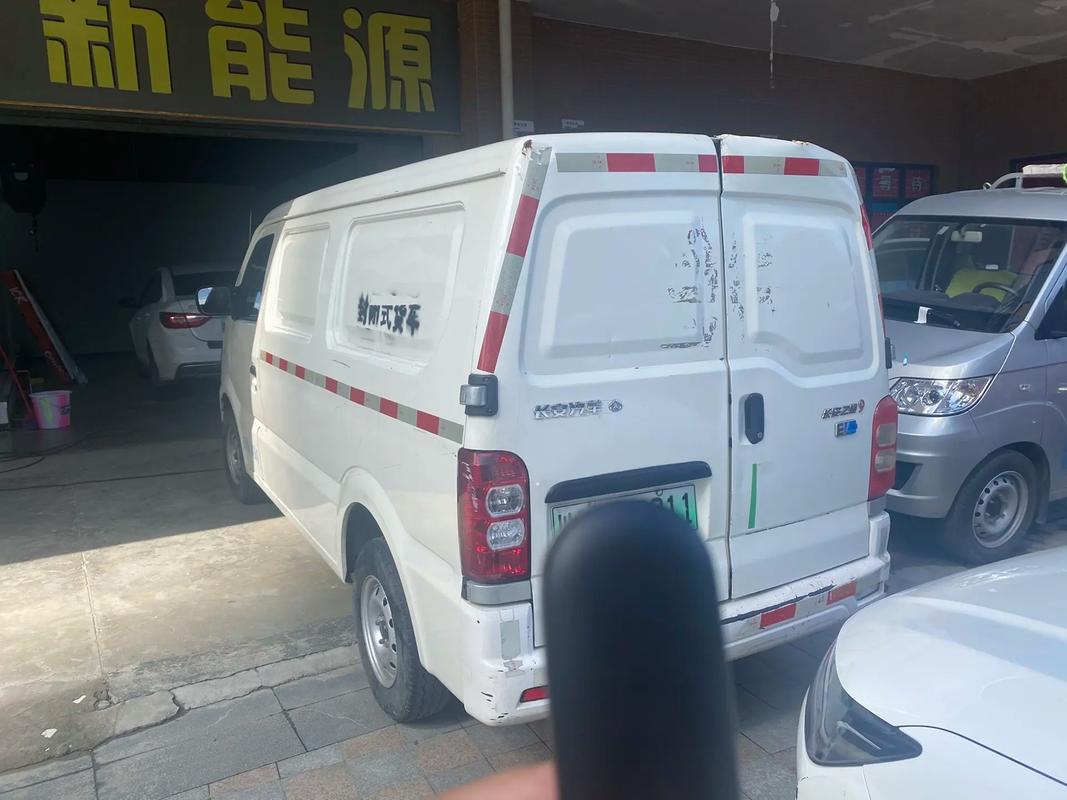 貨運面包車允許乘坐幾人貨運面包車允許乘坐幾人的車