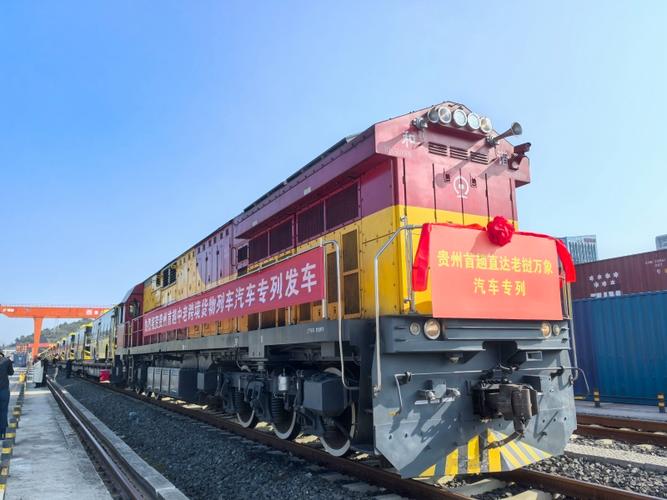 跨境貨運列車跨境貨運列車圖片