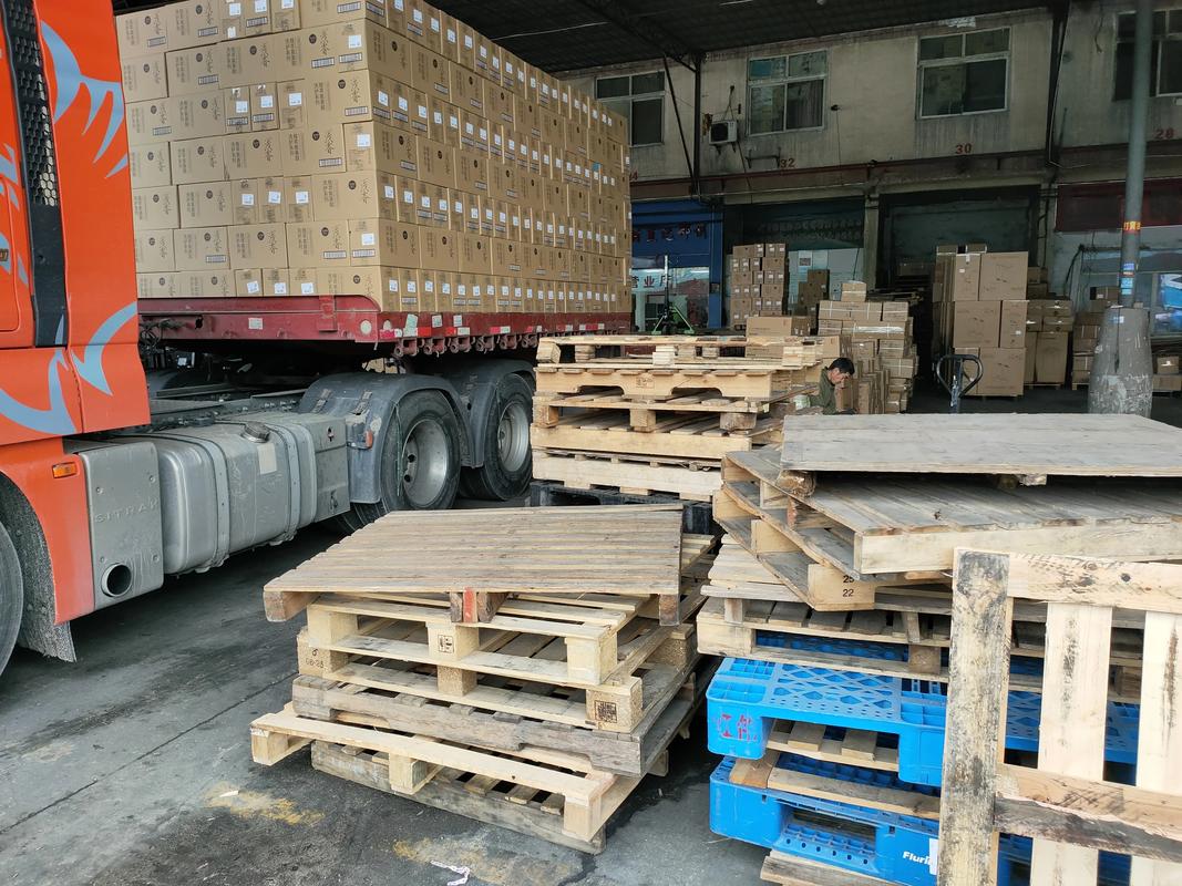 成都到雙鴨山汽車貨運公司成都到雙鴨山汽車貨運公司電話