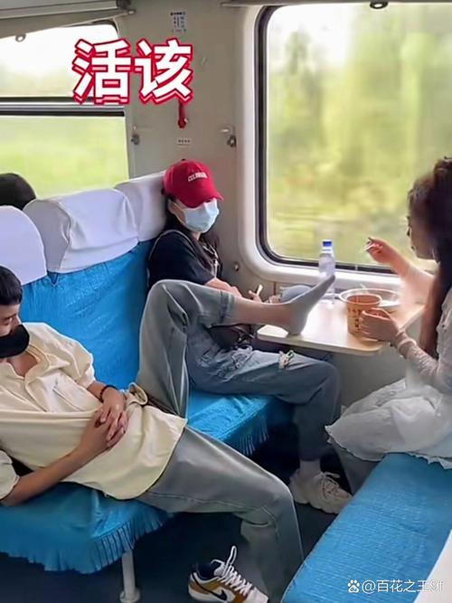 貨運(yùn)小伙吃飯貨運(yùn)小伙吃飯視頻