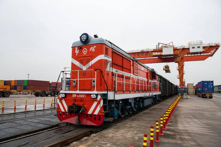 中歐貨運(yùn)機(jī)車中歐貨運(yùn)機(jī)車價(jià)格